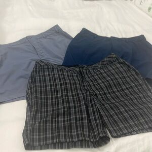 Men’s golf shorts